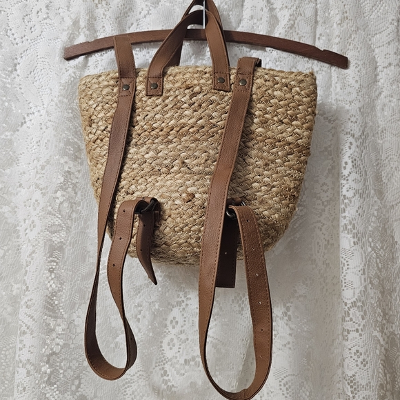 Cutest rattan mini backpack purse - Picture 3 of 5